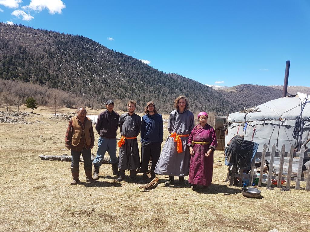 Vast Mongolia Tour & Hostel Ulán Bator Exterior foto
